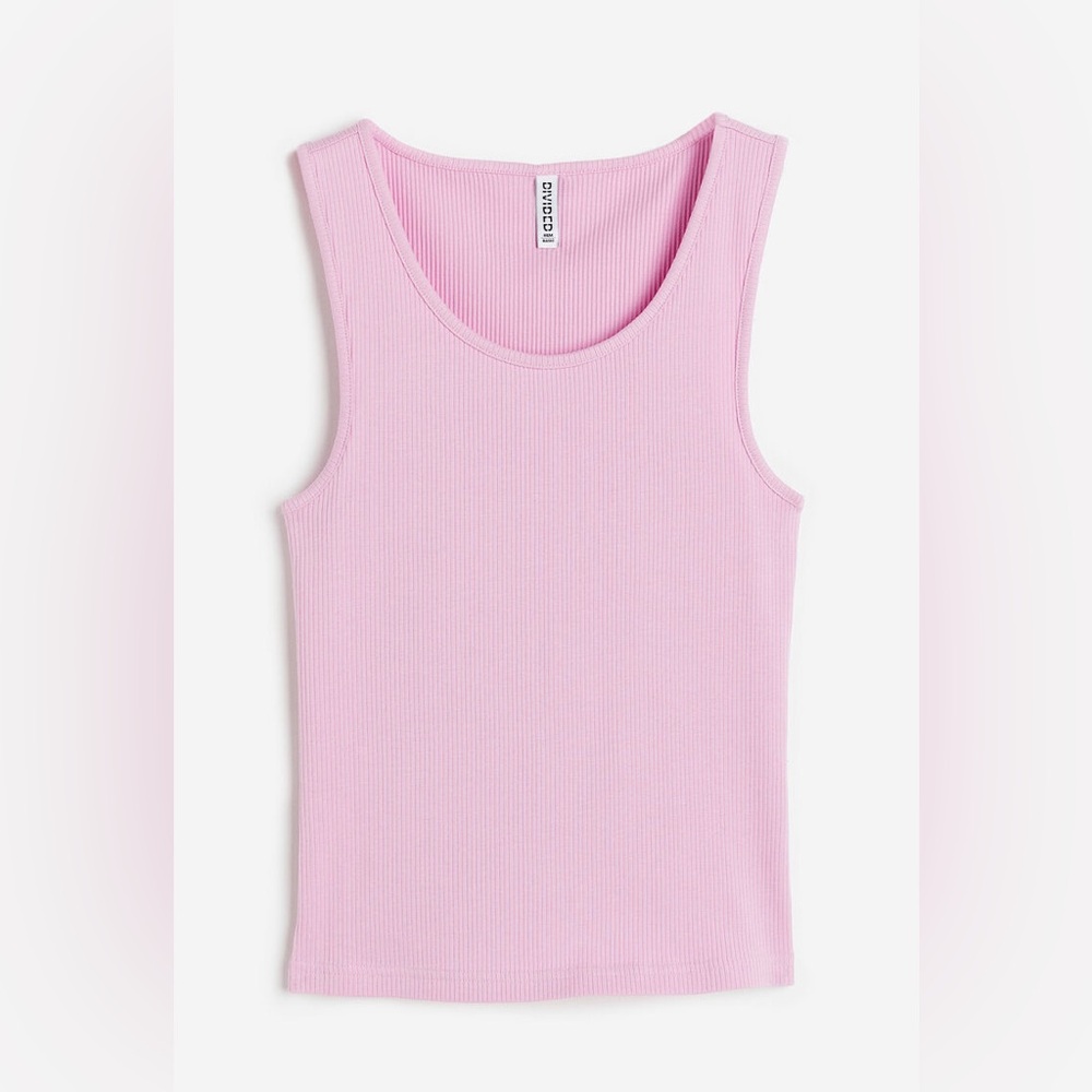 3/$10 H&M Divided Ribbed Tank Top - Picture 6 of 12